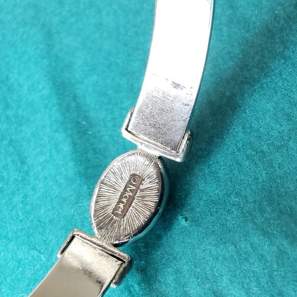 2/25$ Vintage Monet bracelet silver tone - Picture 4 of 7